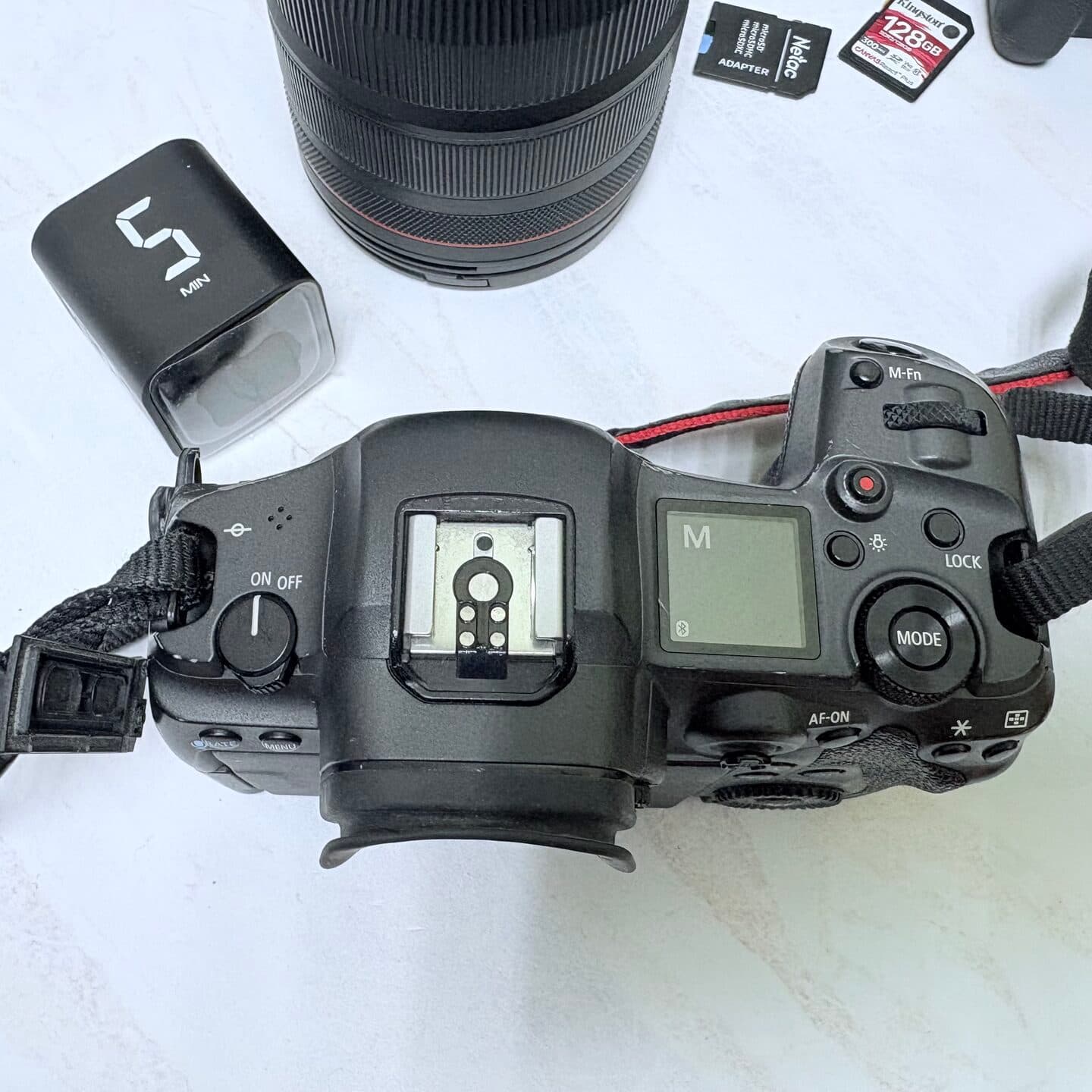 EOS R5 сверху