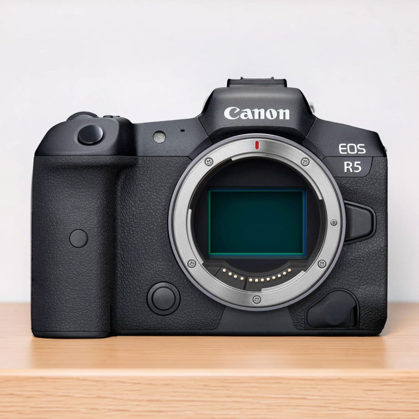 Canon R5 без объектива