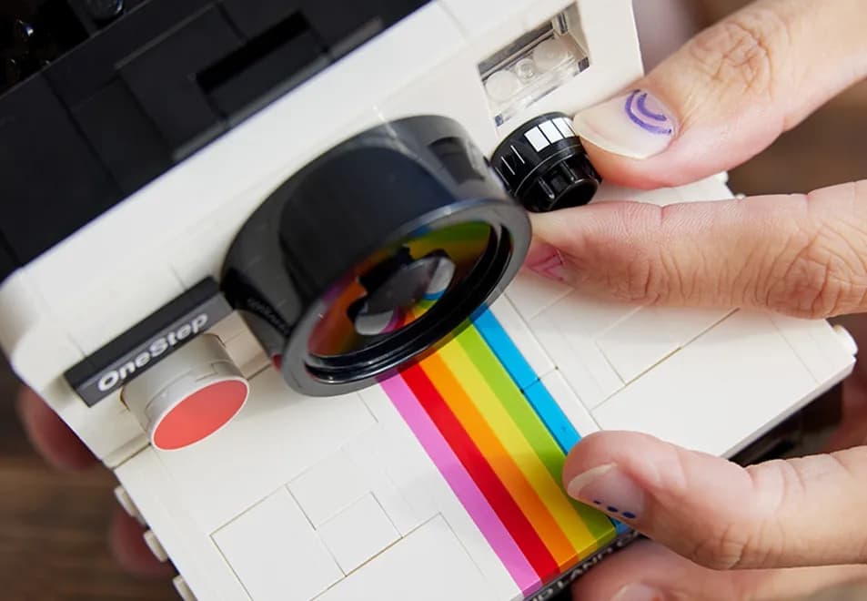 И даже позволит отрегулировать экспозицию!