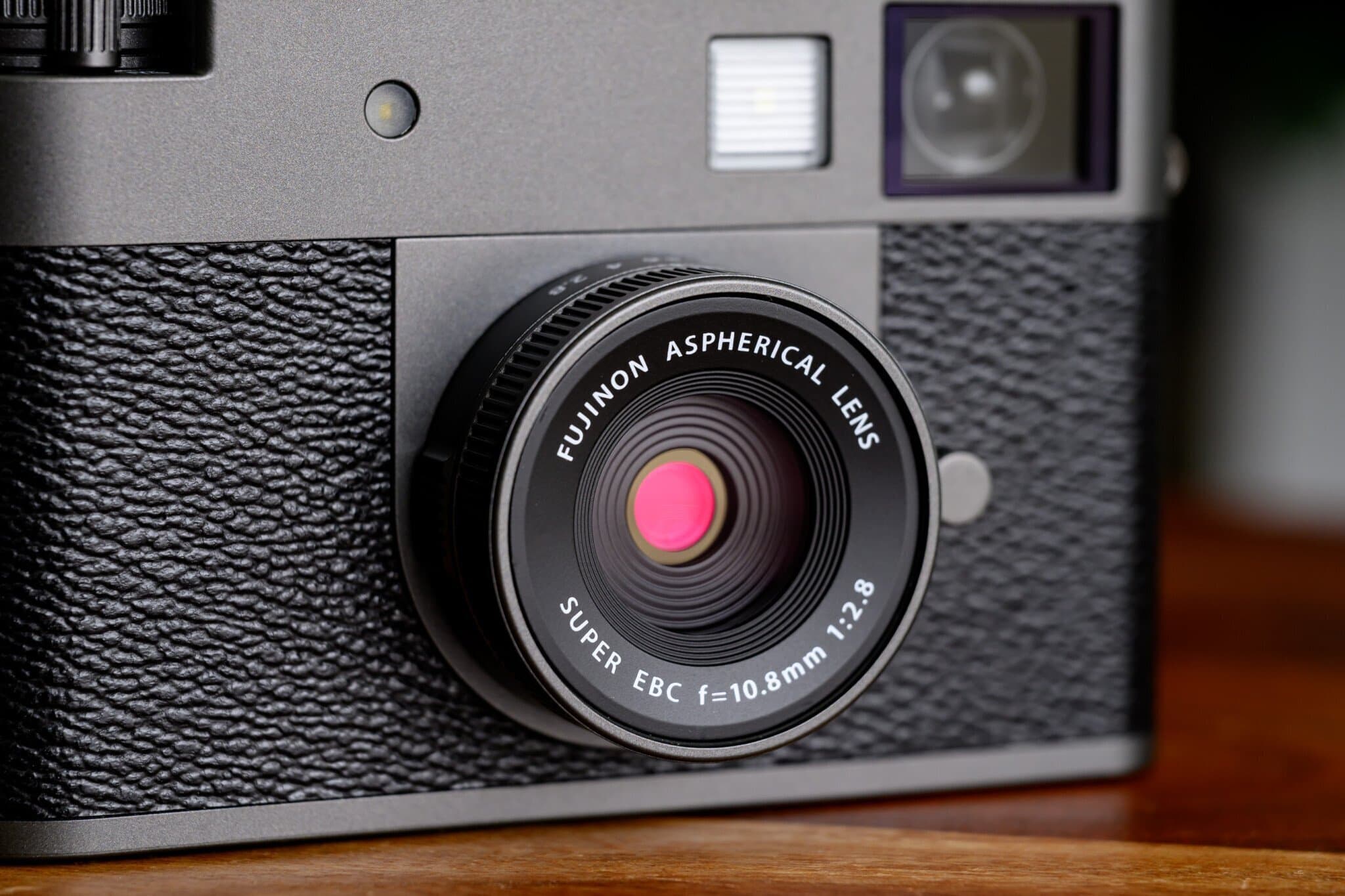 Диапазон управления диафрагмой от f/2.8 до f/11