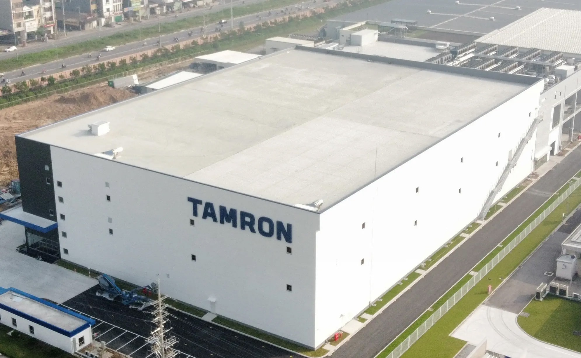 Tamron