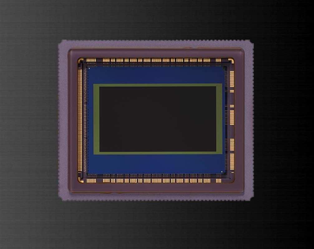 Сенсор Super35 с глобальной выдержкой