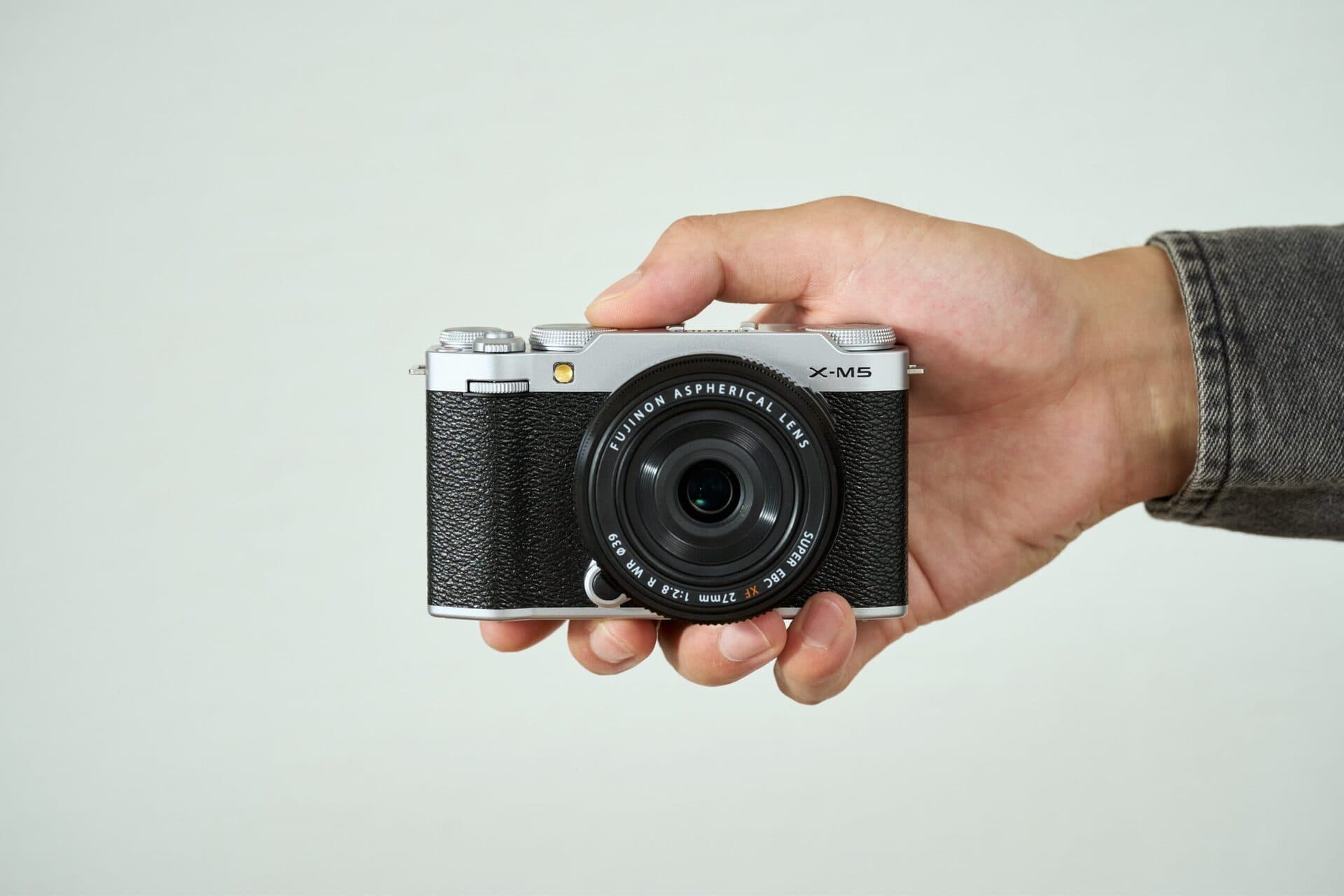 Fujifilm X-M5 очень компактный фотоаппарат
