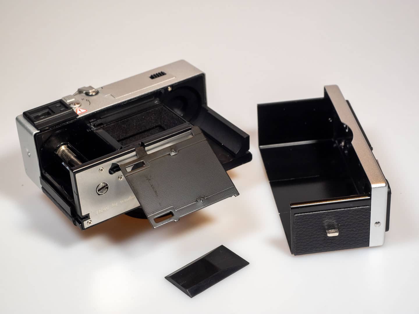 Rollei 35AF сломанана часть задней крышки