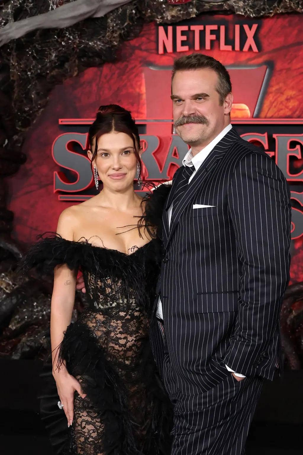 Харбор и Бобби Браун прощаются с «Очень странными делами»